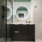 Luksusowe W Centrum Wroclawia Blisko Parku Z Klimatyzacja W Salonie By Renters Apartment