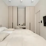 Luksusowe W Centrum Wroclawia Blisko Parku Z Klimatyzacja W Salonie By Renters * Wroclaw