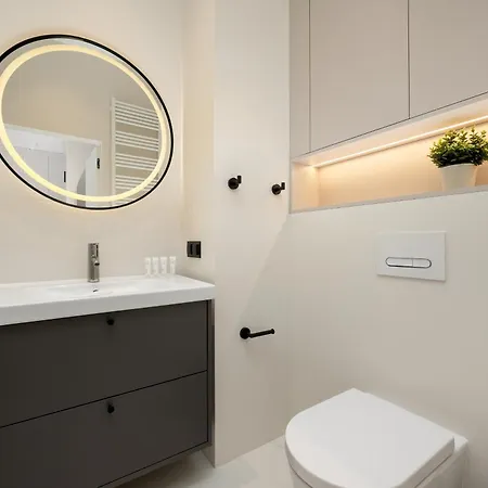 Luksusowe W Centrum Wroclawia Blisko Parku Z Klimatyzacja W Salonie By Renters * 브로츠와프