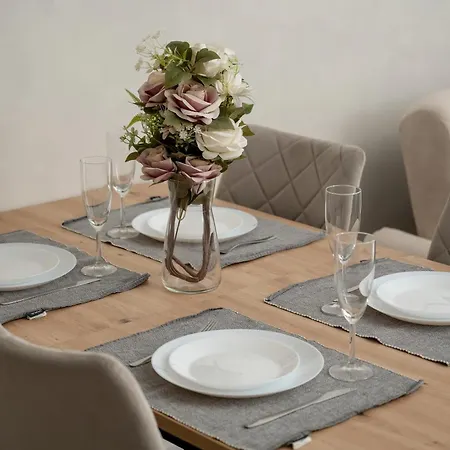 Apartmán Luksusowe W Centrum Wroclawia Blisko Parku Z Klimatyzacja W Salonie By Renters Vratislav