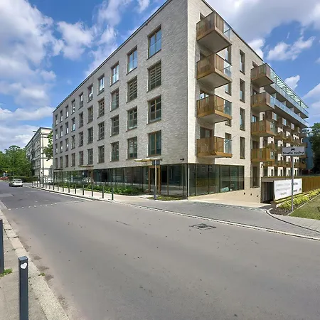 Luksusowe W Centrum Wroclawia Blisko Parku Z Klimatyzacja W Salonie By Renters Apartment