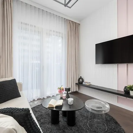 Luksusowe W Centrum Wroclawia Blisko Parku Z Klimatyzacja W Salonie By Renters 브로츠와프