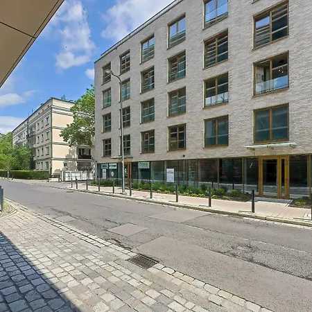 Apartment Luksusowe W Centrum Wroclawia Blisko Parku Z Klimatyzacja W Salonie By Renters Wroclaw