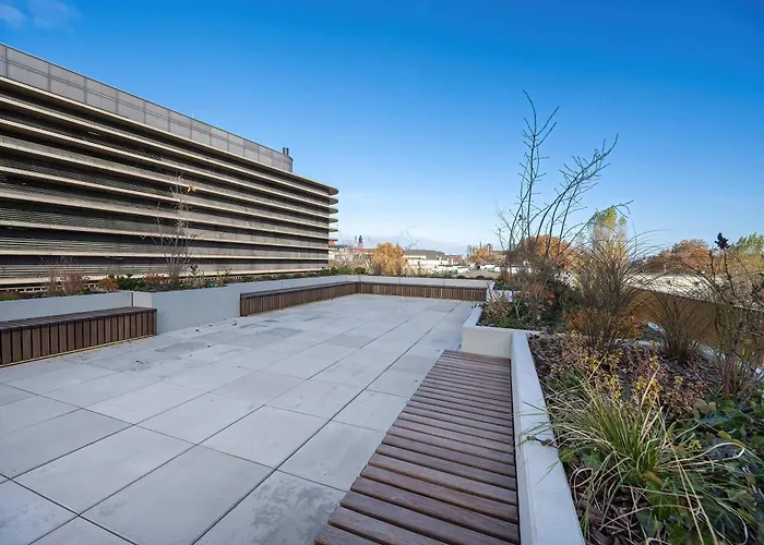 Luksusowe W Centrum Wroclawia Blisko Parku Z Klimatyzacja W Salonie By Renters Apartment