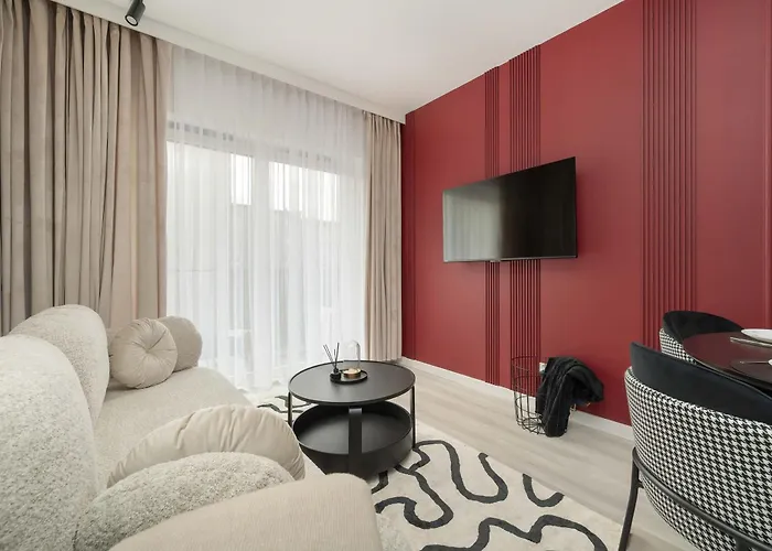 Luksusowe W Centrum Wroclawia Blisko Parku Z Klimatyzacja W Salonie By Renters דירה *