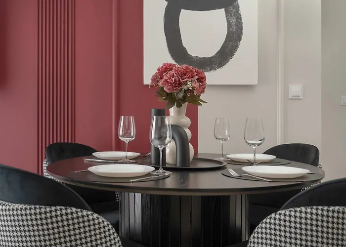 Luksusowe W Centrum Wroclawia Blisko Parku Z Klimatyzacja W Salonie By Renters דירה