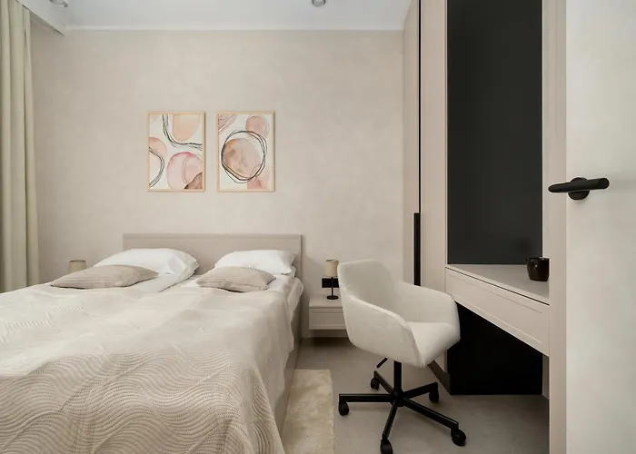 Luksusowe W Centrum Wroclawia Blisko Parku Z Klimatyzacja W Salonie By Renters ורוצלב