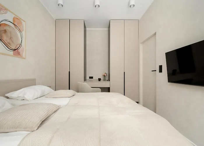 Luksusowe W Centrum Wroclawia Blisko Parku Z Klimatyzacja W Salonie By Renters * ורוצלב