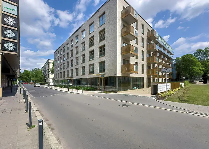 Luksusowe W Centrum Wroclawia Blisko Parku Z Klimatyzacja W Salonie By Renters Apartment